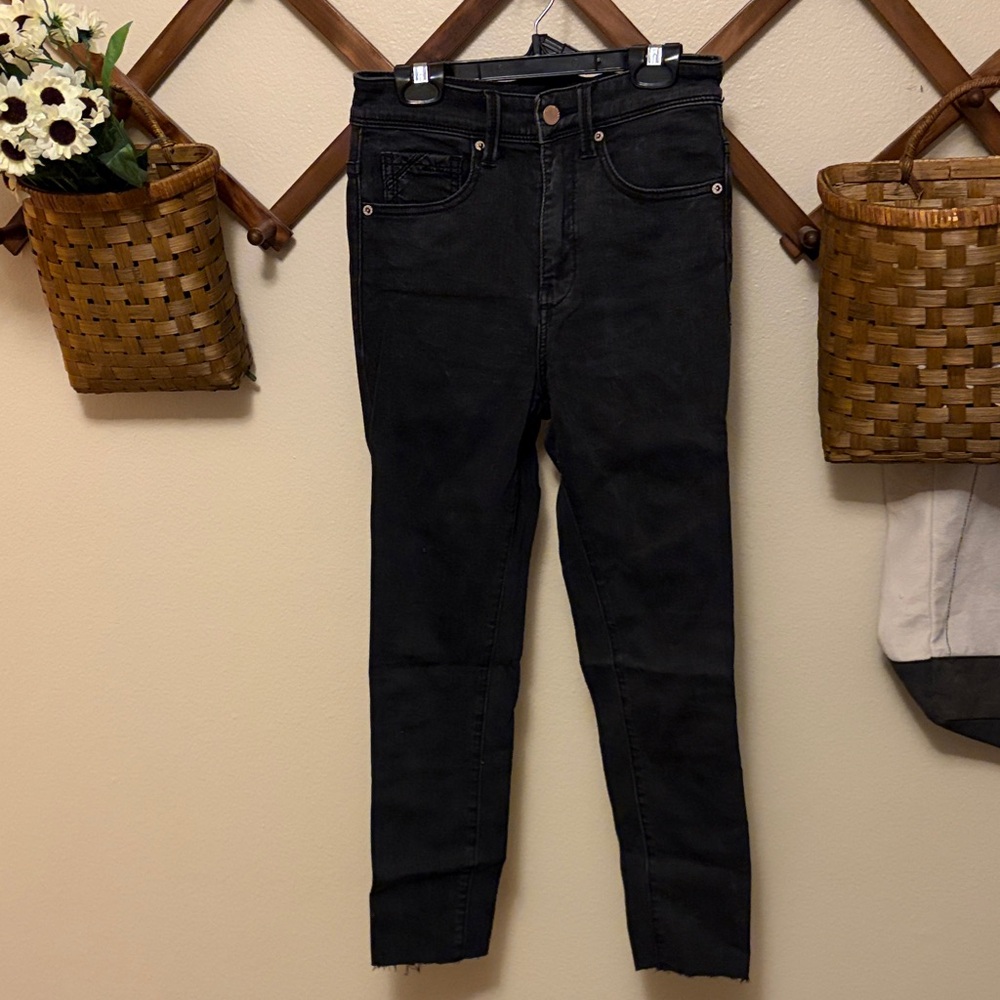 Buckle Black Ankle Jeans for Women